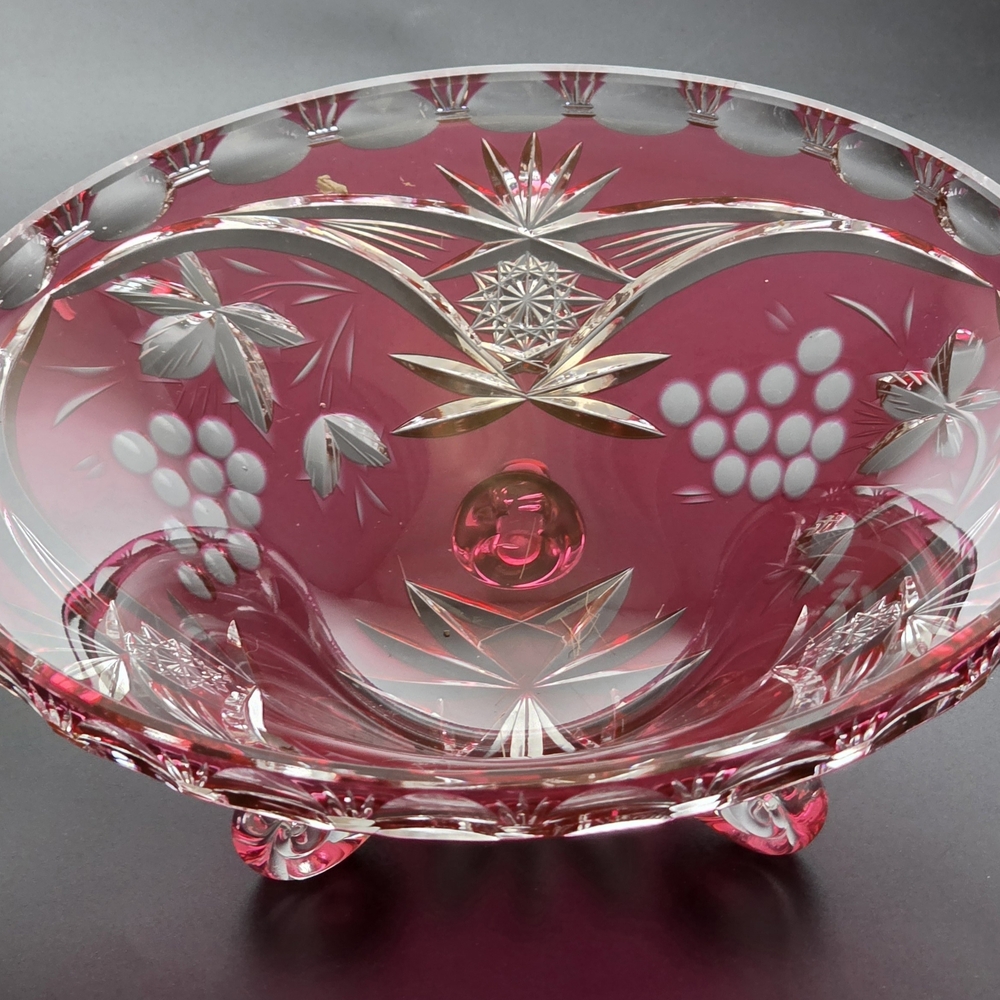 Elegant Crystal Bowl with Red Accents